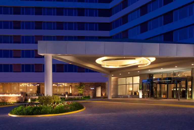 Hilton Photo 2 768x513